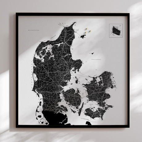 Danmarkskort i sort ramme - White - Opslagstavle - Incado