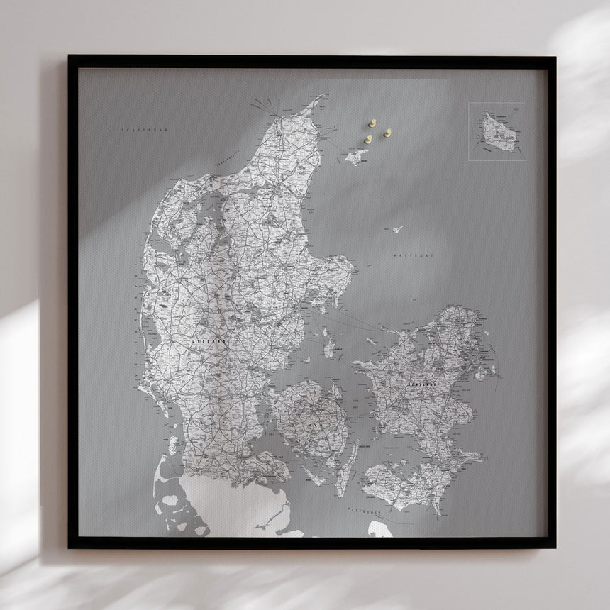 Danmarkskort i sort ramme - Grey - Opslagstavle - Incado