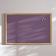 Opslagstavle med egetræsramme - Lavender Field - Incado